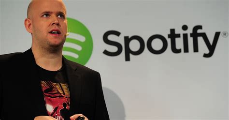 spotify ceo apologizes following privacy policy furor rolling stone
