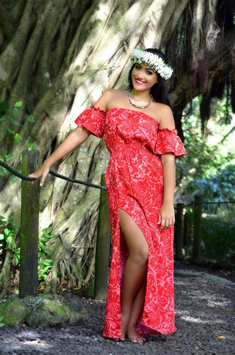Pin By Debi Paul On Tahitian Dresses Tahitian Dress Polynesian Dress Island Style Clothing