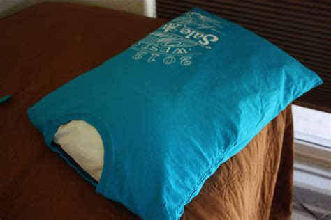 T Shirt Pillow Case So Easy To Make Shirt Pillow Tshirt Pillow