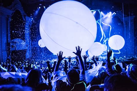Groups Get More With Blue Man Group Las Vegas