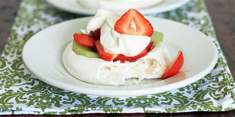 Kiwi Strawberry Pavlova