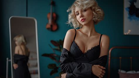 Alice Tarasenko Women Model Blonde Looking At Viewer Red Lipstick