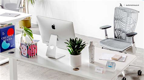 26 Ways To Organize Office Desk For Best Productivity