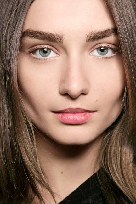 Fashion Week Forecast 16 Models To Watch Now Thick Brows Brows And