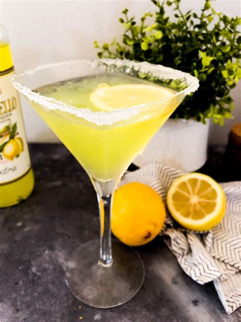 Limoncello Martini Yummy Recipe