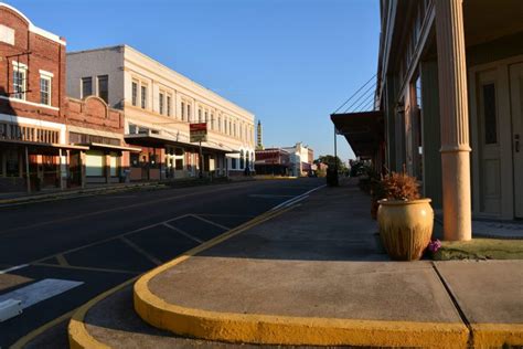 17 Towns In Louisiana With The Best Most Charming Main Streets