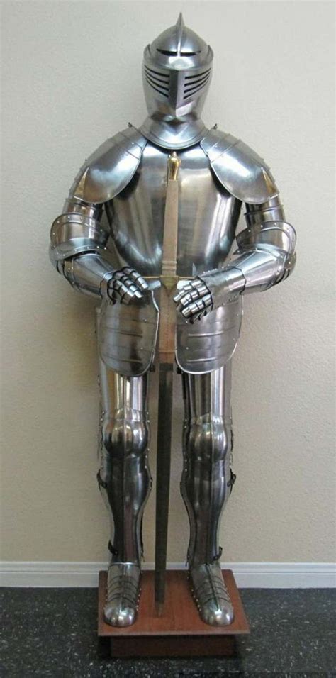 Pin By Vintage Antique Item On Suit Of Armour Suit Of Armor Medieval