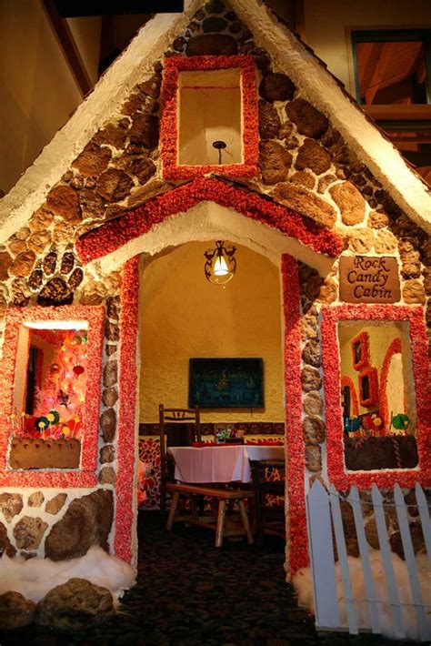 Photos Eat In Giant Gingerbread House For A Cause