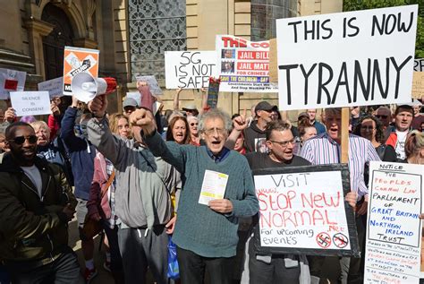Anti-lockdown protestors take to Birmingham city streets - with VIDEO | Express & Star