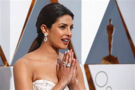 Oscars 2016 Priyanka Chopra Dazzles At Oscars Party After Stunning In