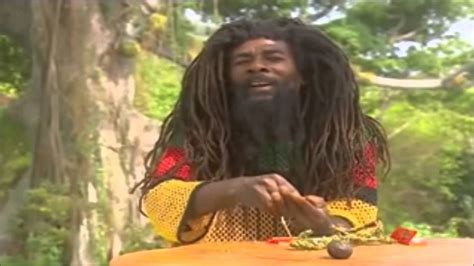 Jamaican Rasta Demonstrates Traditional Rolling Of Ganja Youtube