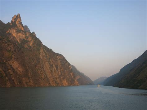 Los Gehts Yangtse River Cruise Unterwegs Auf Dem Drei Schluchten