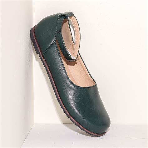 Women Solid Color Casual Ankle Buckle Strap Flat Loafers