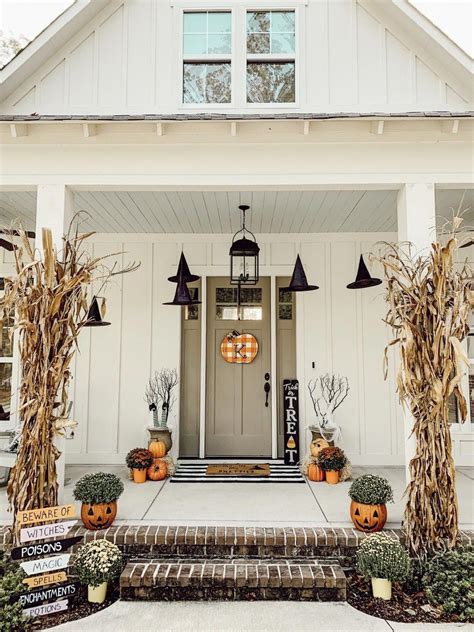 Fall Front Porch Halloween Decor Front Porch Spooky