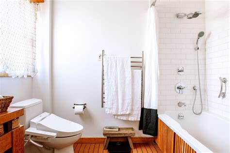 Photo 4 Of 11 In Bathrooms We Love Rough Linen Founder Tricia Rose