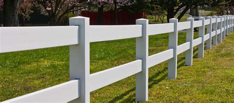Bufftech's vinyl fencing styles are durable yet elegant. 2-Rail Vinyl Fence |Shoreline Vinyl Systems