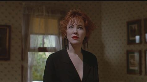 Catherine O Hara As Delia Deetz In Beetlejuice Catherine O Hara Image Fanpop