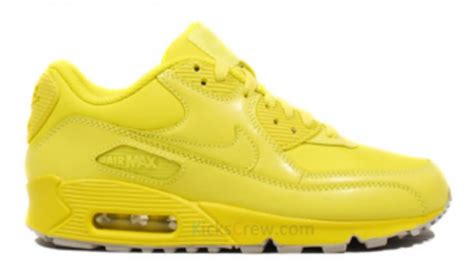 Nike Wmns Air Max 90 High Voltage Sole Collector