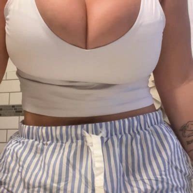 Sultana Curves Top On Twitter Sometimes I Forget Each Tit