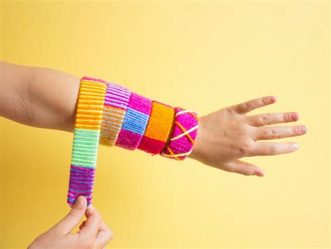 Yarn Wrapped Diy Slap Bracelets Yarns Wraps Slap Bracelets Kids Journal