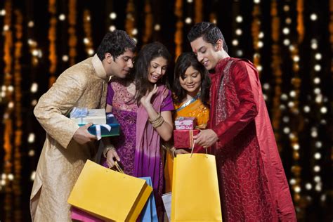 Bookmark These Websites For Your Diwali Shoppingopera India