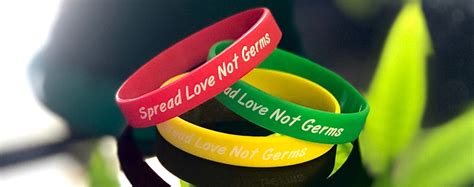 Communicating the details to your guests will not only make it easier for them to book their travel. USING WRISTBANDS TO COMMUNICATE SOCIAL DISTANCING CUES