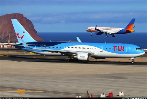 For customer service, please contact national accounts. Boeing 767-304/ER - TUI (TUI Airlines Nederland ...