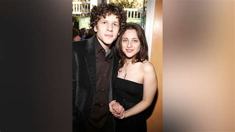 Jesse Eisenberg Biography Net Worth Wife Height Sister Age 2023