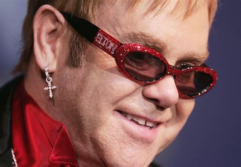 Elton Johns 7 Greatest Glasses In Honor Of His 70th Birthday Metro Us