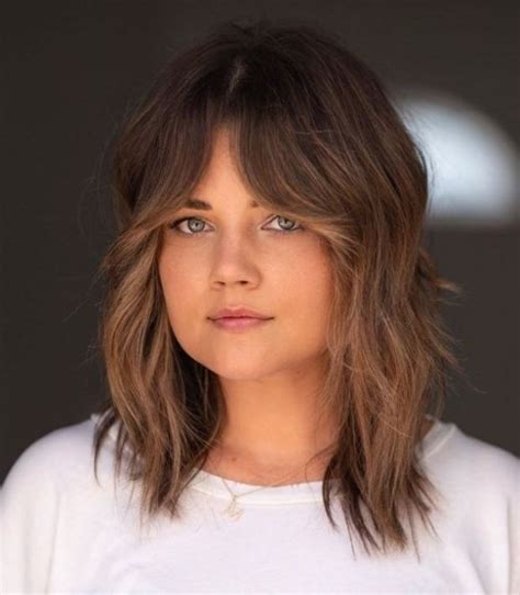 50 Most Trendy And Flattering Bangs For Round Faces In 2021 Hadviser Bangs For Round Face