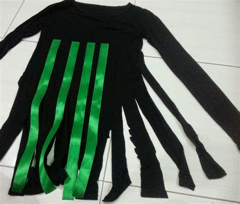 :) froggie tu sebenarnya ialah laundry bag yang nur beli di pasaraya sakan. faizaleda: DIY : Baju Maskot Rama-Rama Rumah Hijau