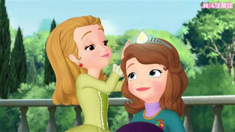 Amber Gave Sofia A Tiara Sofia The First Characters Disney Princess
