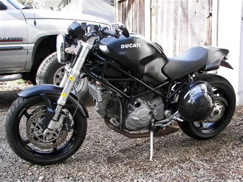 All information about our different models of bikes, the racing in motogp and superbike, and dealers. Ducati Ducati Monster SR2 Dark - Moto.ZombDrive.COM