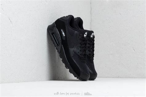 Nike Air Max 90 Essential