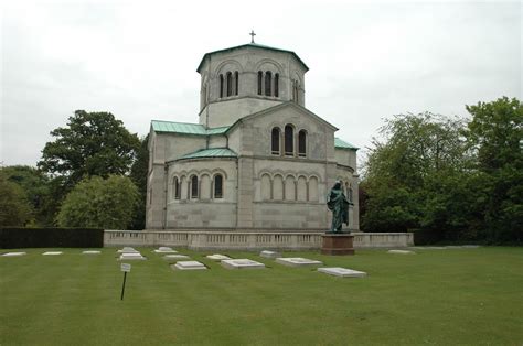 Frogmore Gardens Windsor Great Park The Royal Mausoleum And Flickr