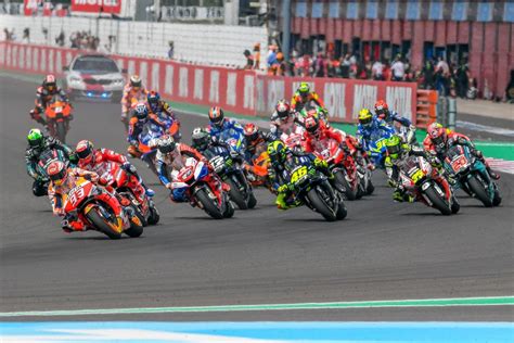 Breaking news adapun di kalender motogp 2021 terbaru untuk update berita motogp 2021 terbaru, jadwal race motogp spanyol 2021 akan digelar selama tiga hari. MotoGP 2020 - der Kalender steht - moto.ch - Moto News