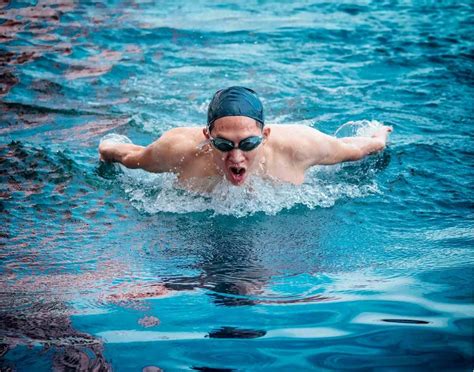 How To Be Faster At Swimming Heres Review