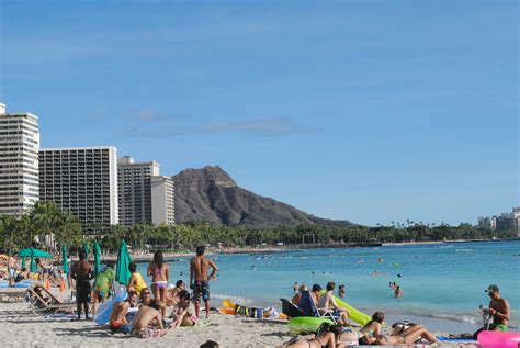 Waikiki Beach Diamond Head Oahu Hawaii Places To Travel Waikiki