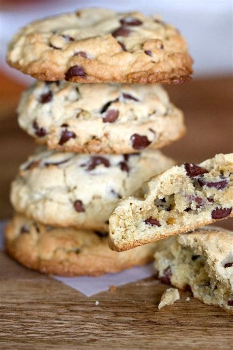 The Best Chocolate Chip And Walnuts Cookies