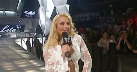 Top 10 Hottest Outfits Worn By Trish Stratus In Wwe