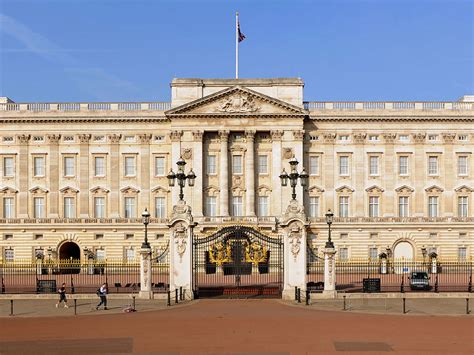 Buckingham Palace Guide Great British Trips