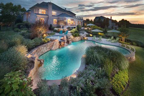 Why You Need A Landscape Architect To Design Your Inground Swimming Pool