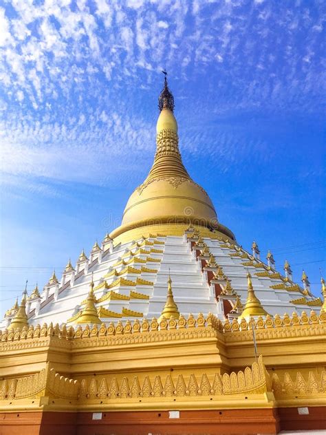 Mahazedi Pagoda In Bago Myanmar Stock Image Image Of Famous Scenery