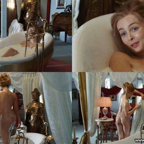 Violante Placido Moana Moana Beautiful Celebrity Sexy Nude Scene