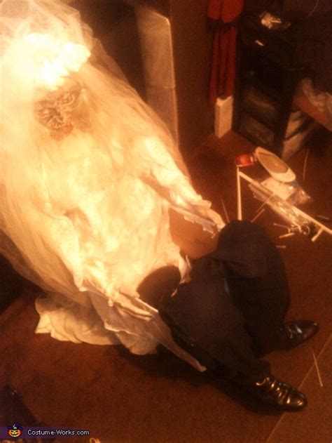 Dead Bride Carrying Dead Groom Illusion Halloween