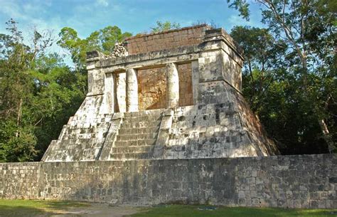 Chichén Itzá e a famosa Pirâmide Maia perto de Cancún