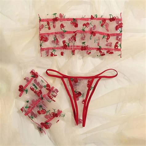 Sexy Lace Red Lingerie Set See Through Underwear Set Embroidery Strapless Bralette Panties