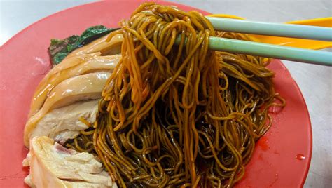 For me, the perfect serving of wantan mee contains noodles cooked al dente. Koon Kee Wan Tan Mee - Up in the Nusair