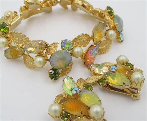 Kramer Of New York Art Glass And Pearl Gold Plated Leaf Bracelet And