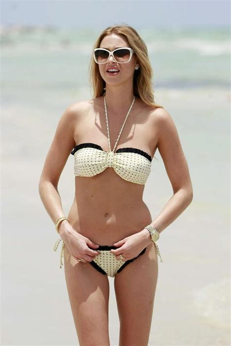Celebritybuzzus Top 50 Sexiest Celeb Bikini Bodies On The Web